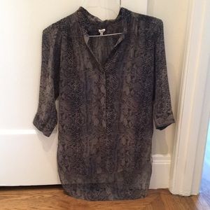 Aritzia Wilfred 100% silk top